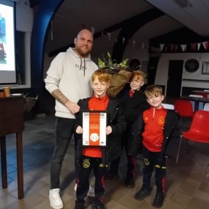 Danny Hak met kids namens Riny Hak